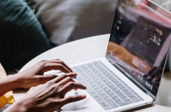 Piaţă în expansiune: cloud computingul va ajunge la peste 800 de miliarde de dolari